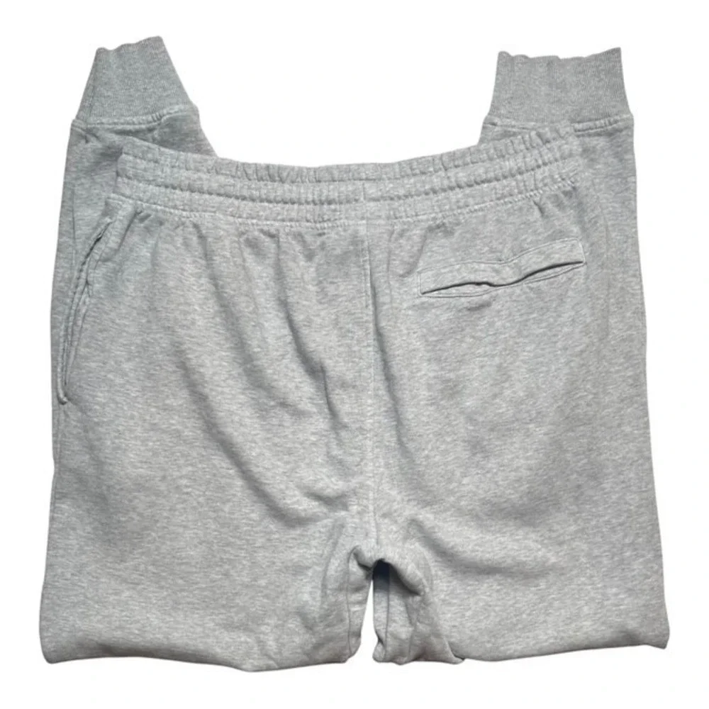 Gymshark Mens M Crest Joggers Light Gray Fleece Sweatpants Logo Gym Lift-2152